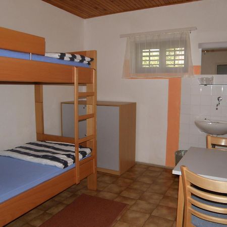 Hi Hostel Veli Losinj Bagian luar foto