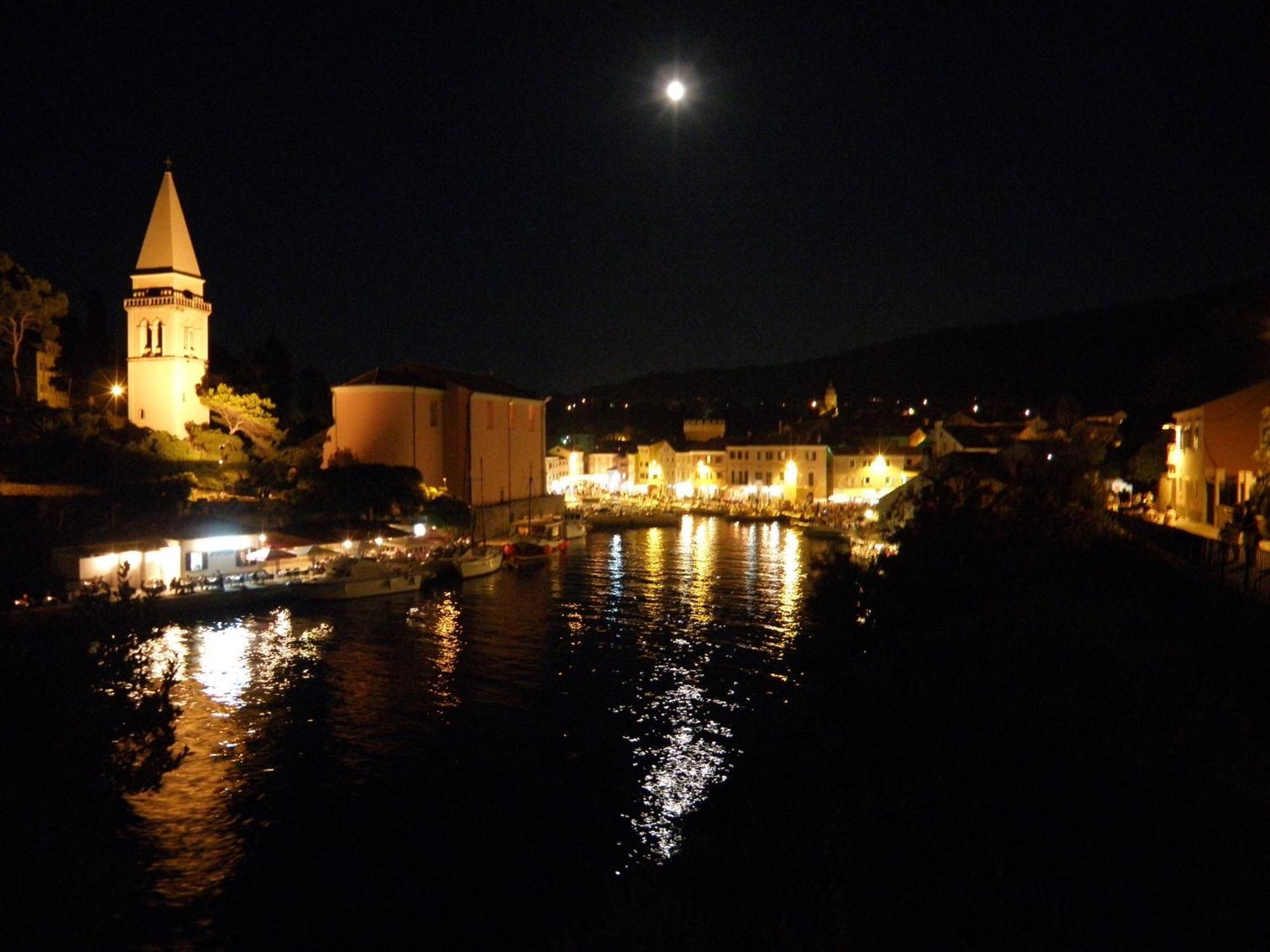 Hi Hostel Veli Losinj Bagian luar foto