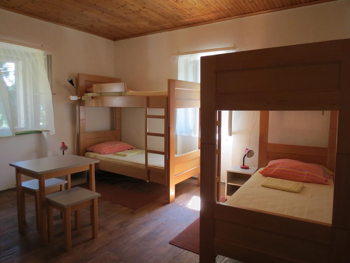 Hi Hostel Veli Losinj Bagian luar foto