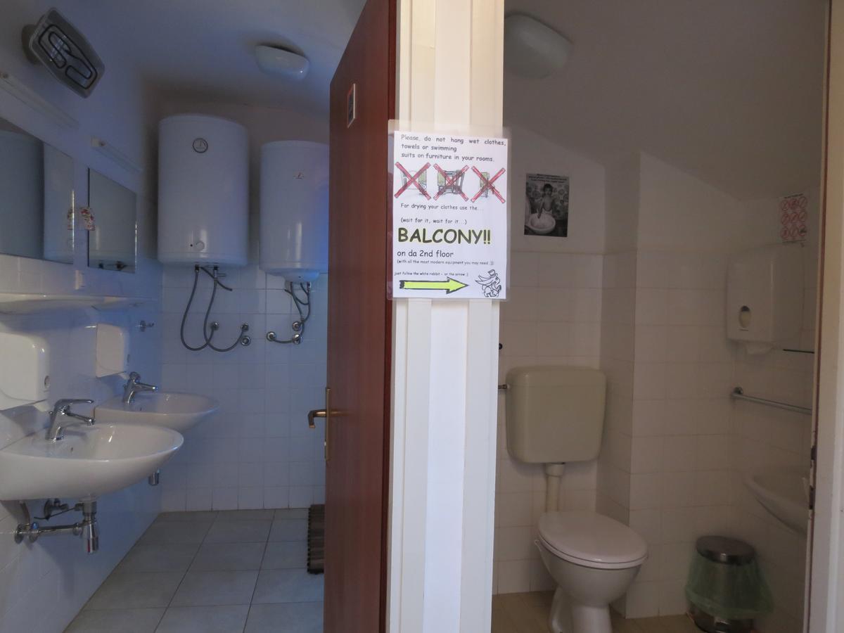 Hi Hostel Veli Losinj Bagian luar foto
