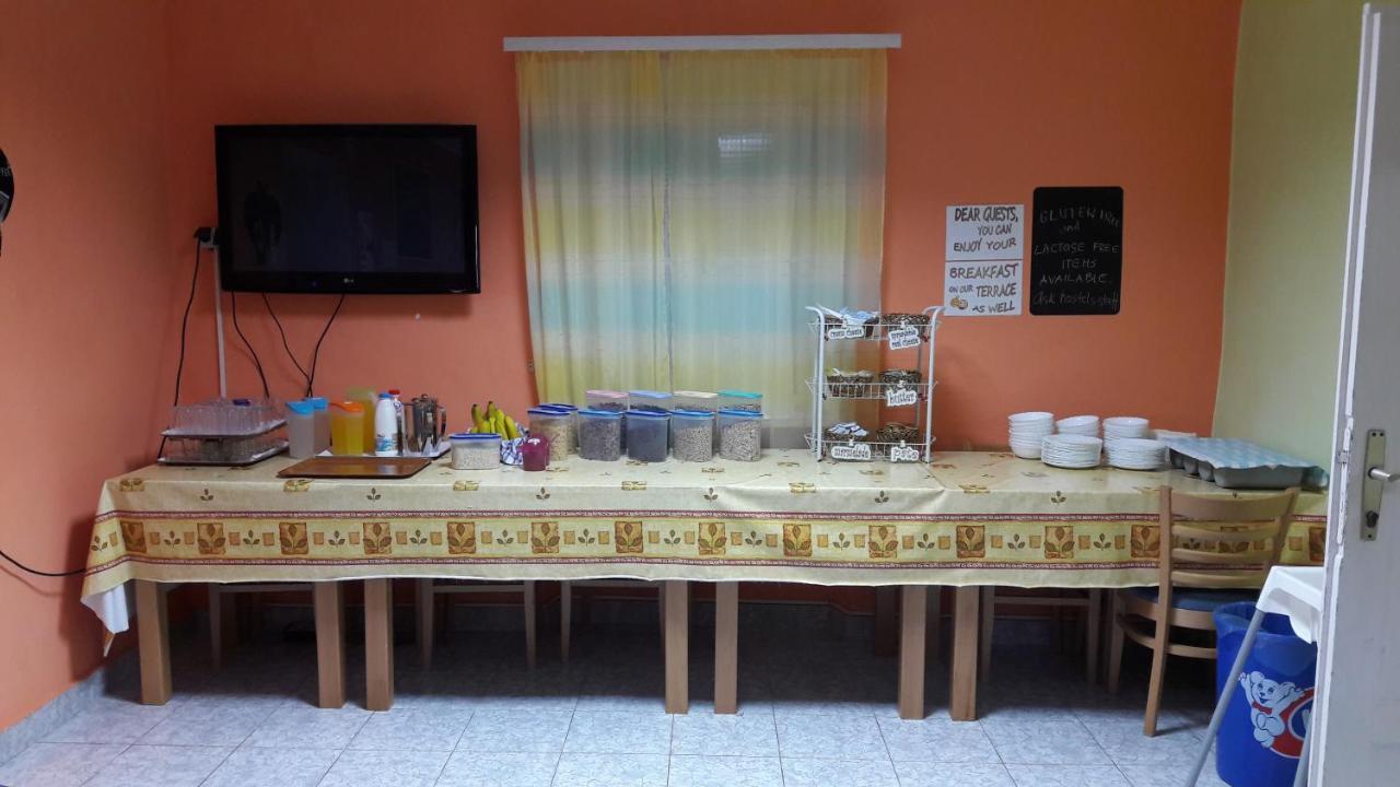 Hi Hostel Veli Losinj Bagian luar foto